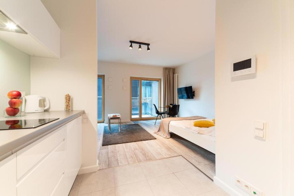 Warsaw Night Apartments Menica Residence מראה חיצוני תמונה