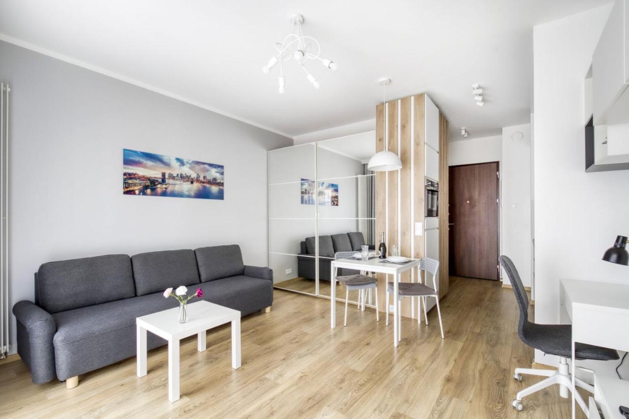 Warsaw Night Apartments Menica Residence מראה חיצוני תמונה