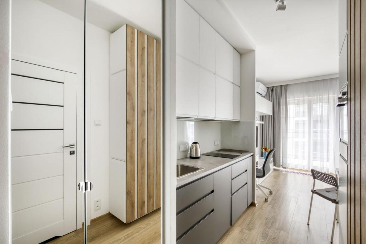 Warsaw Night Apartments Menica Residence מראה חיצוני תמונה