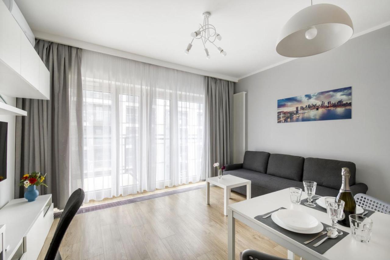 Warsaw Night Apartments Menica Residence מראה חיצוני תמונה