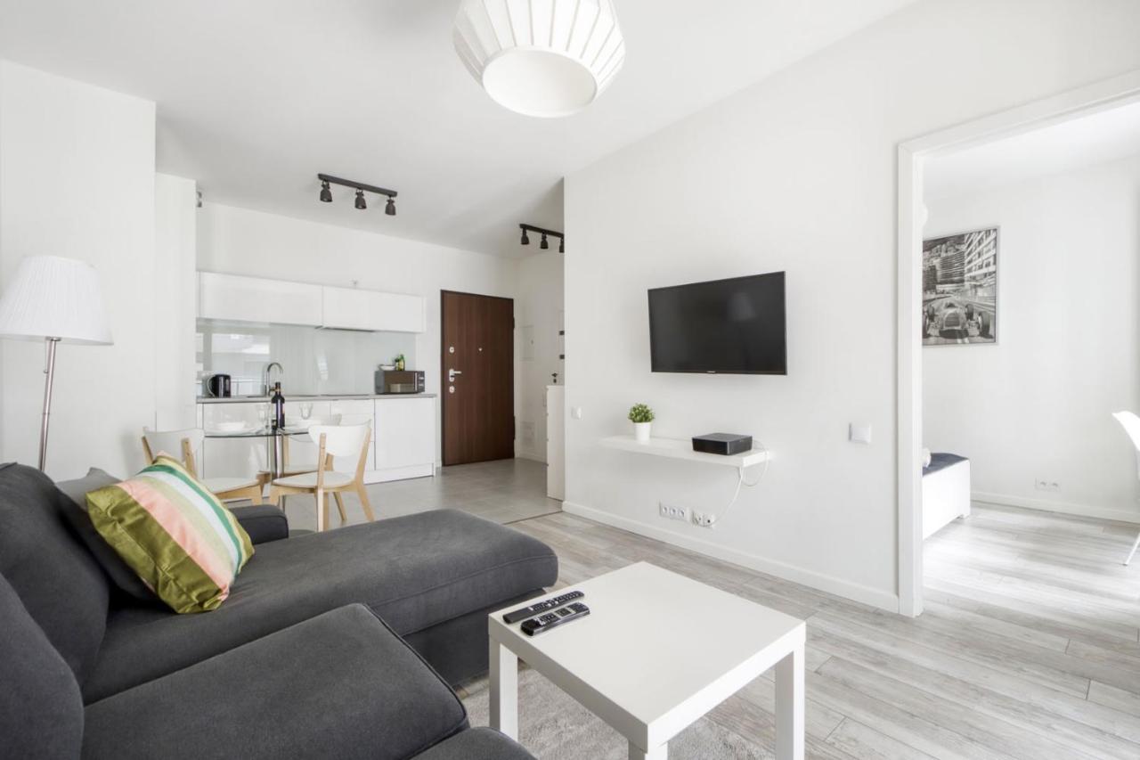 Warsaw Night Apartments Menica Residence מראה חיצוני תמונה